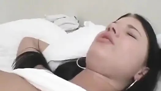 Seks threesome hot bareng dua cewek perancis yang lagi sange berat