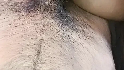 Bhabhi ne devar ka hath se lund ka pani nikala