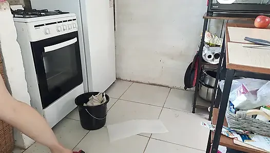 Rainy day in Uruguay. Cleaning my kitchen.