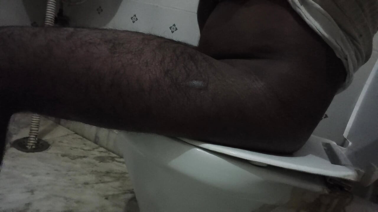 Bathroom mein bhabhi ki pantry bara se khela