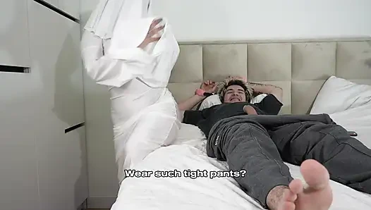 Hantu menyeluruh ke kamarmu untuk menguras semua spermamu