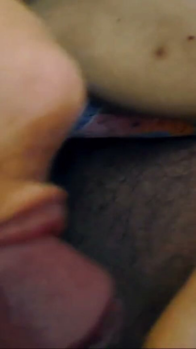 Sucking cock sideways | Clip 1