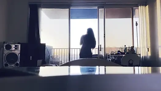 Ein mexikanischer barbiie singt ein liebeslied