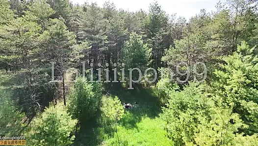 Почти кримпай азиатской тугой киски во время похода на улице