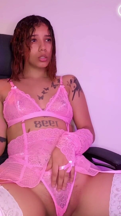 Video reaction - I masturbate while I see porn (I cum) | Clip 1
