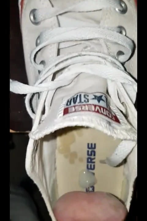 Schuhe der Besucherin vollgespritzt