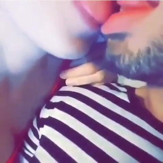 Delhi girl prerna kissing his muslim bf