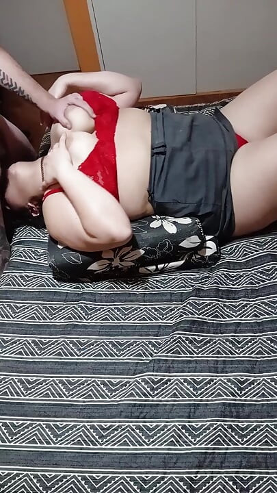 Pareja amateur - grandota con garganta profunda & áspero sexo en perrito