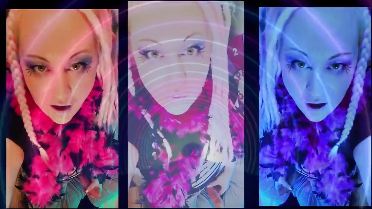 Você tem um sonho, sua dreamgirl se torna transsexual e ela ensina você como dar cabeça joi