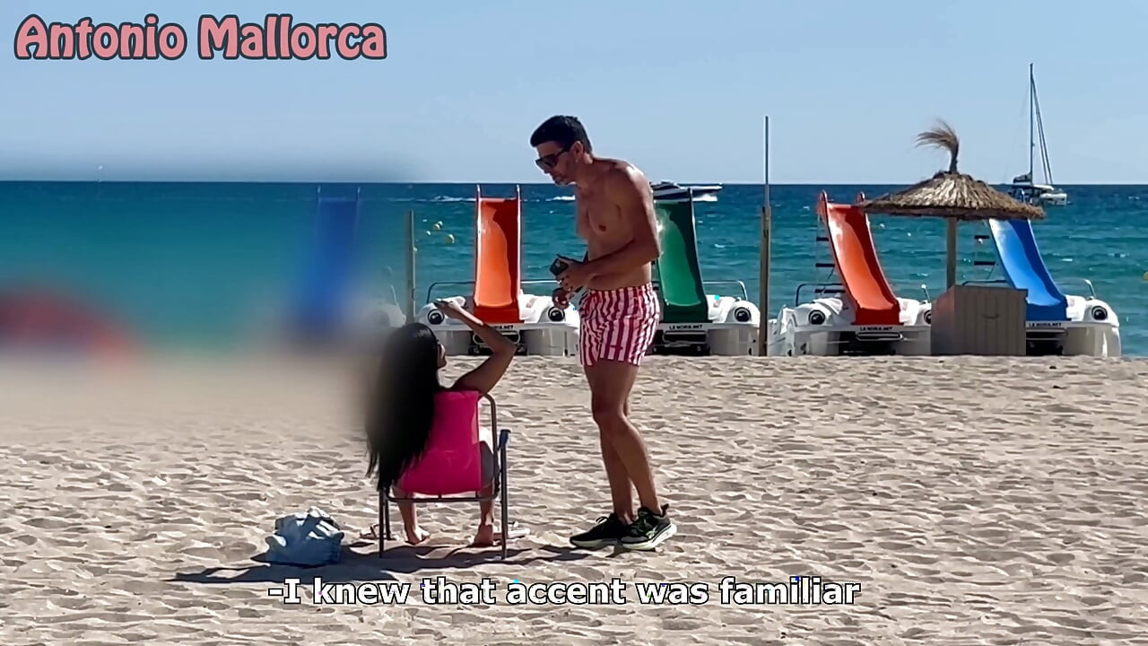 hot kolambiyaee bikni kamsin ko samudr tat par uthaaya jaata hai!
