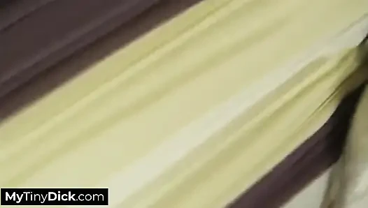 Si cantik kulit hitam bertemu pecundang kontol kecil untuk pertama kalinya