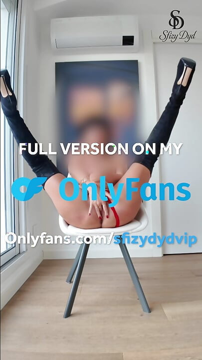 Sexy MILF Tells You How To Jerk Off - JOI With Sfizy