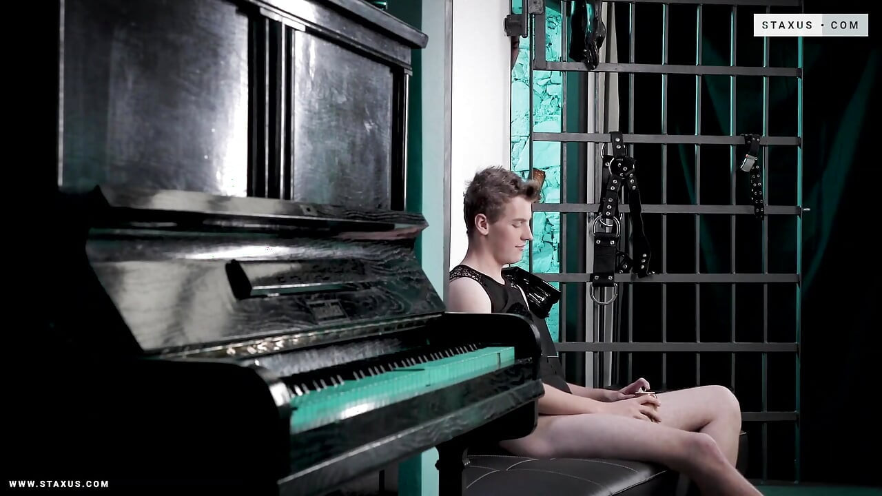 Staxus: Sex Clubbing Sc.1