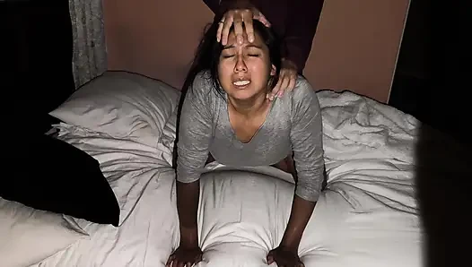 Please I don't want to anymore! The wife of the neighbor who ran away from home begs me