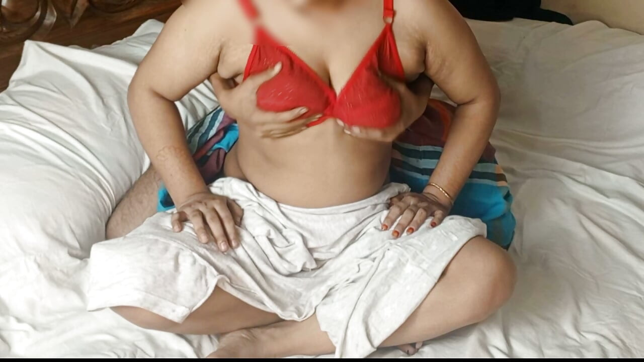 나디야 비하인드 더 씬 핫 모먼츠 풀 방글라 비디오