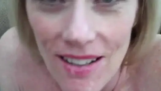 Melanie'nin amcığı sert kullanılıyor