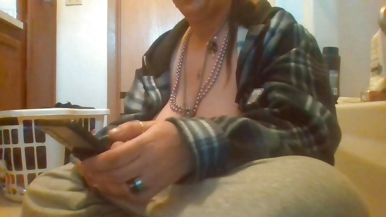 Tan Vibe Anal Big Saggy Boobs