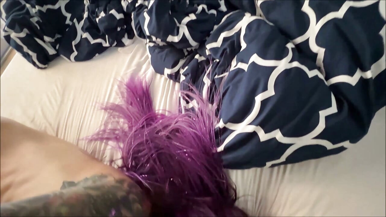 Novia gótica chorrea sobre mi polla - Valerica Steele - Perfect Girlfriend - Alex Adams