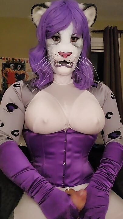 Big Kitty with Big Clitty