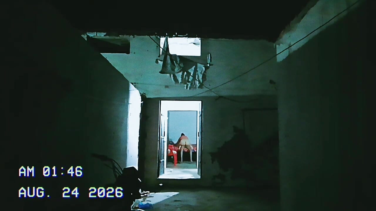 Roj aati hai Chali jaati hai munh mein land leti hai CCD camere mein record