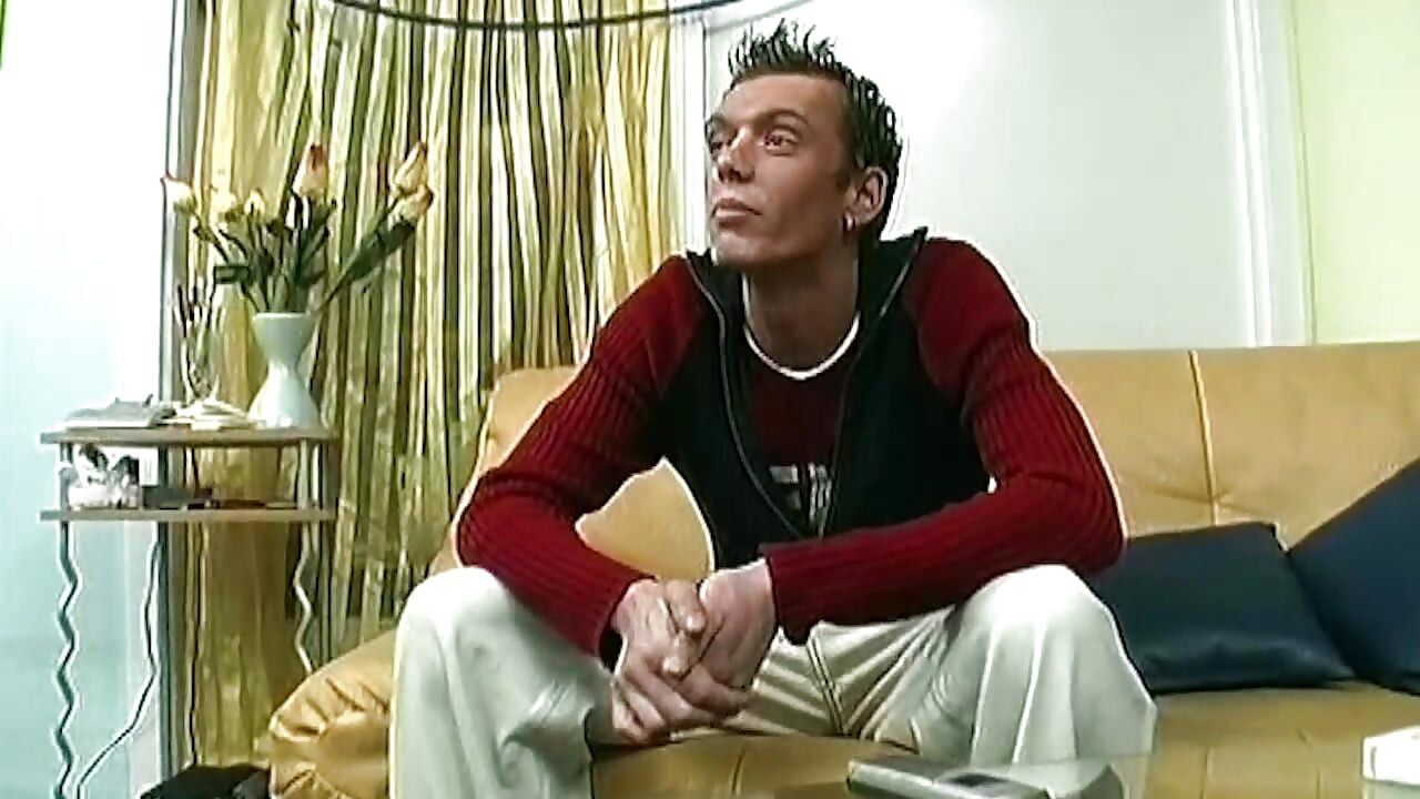Özensiz amcık yalama zonklayan yarak emme çılgınlığına dönüşüyor