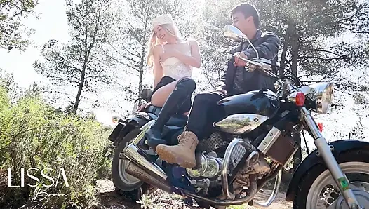 Motosikletimdeki bitkilerin e ile hareket etmelerini sağlayan titreşimler