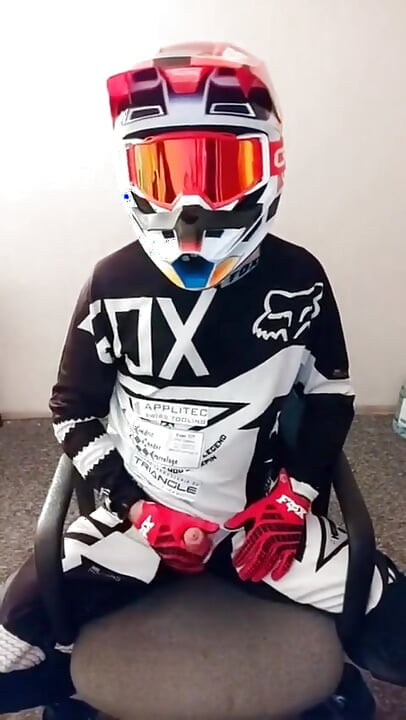 Mx Motoboy น้ําแตกบนหมวกกันน็อค Mx