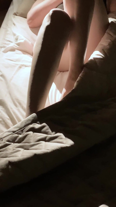 A female boss coerced a subordinate into sex during a business trip. | Clip 1