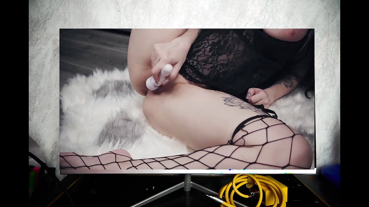 Michael, Desk Support Can Make You Cum! Fuck Me