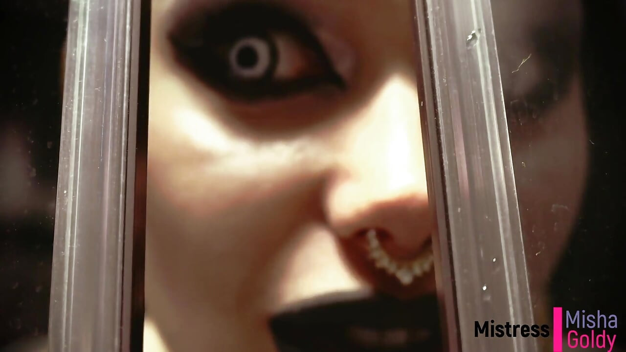 Erken boşalma demoness ile hızlı sikişten sonra canlı canlı yutuyor!