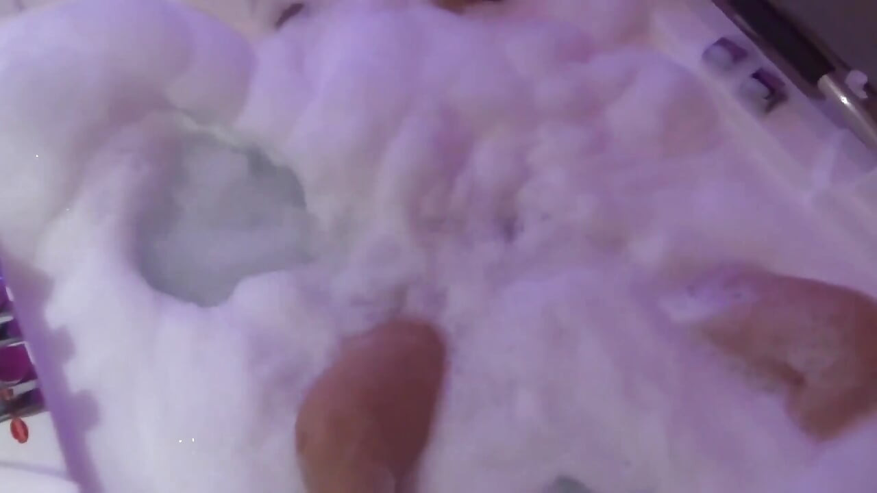 Teljes videó - először cuckold a férjem a motelben a legjobb barátjával