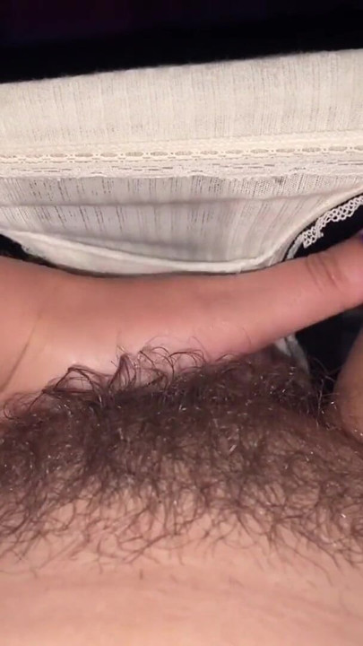 見て、足の間でどれだけ濡れてるか。女性視点。|クリップ1