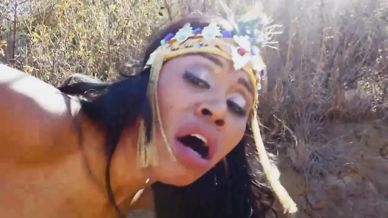 Hot outdoor fuck for a slut eager to suck