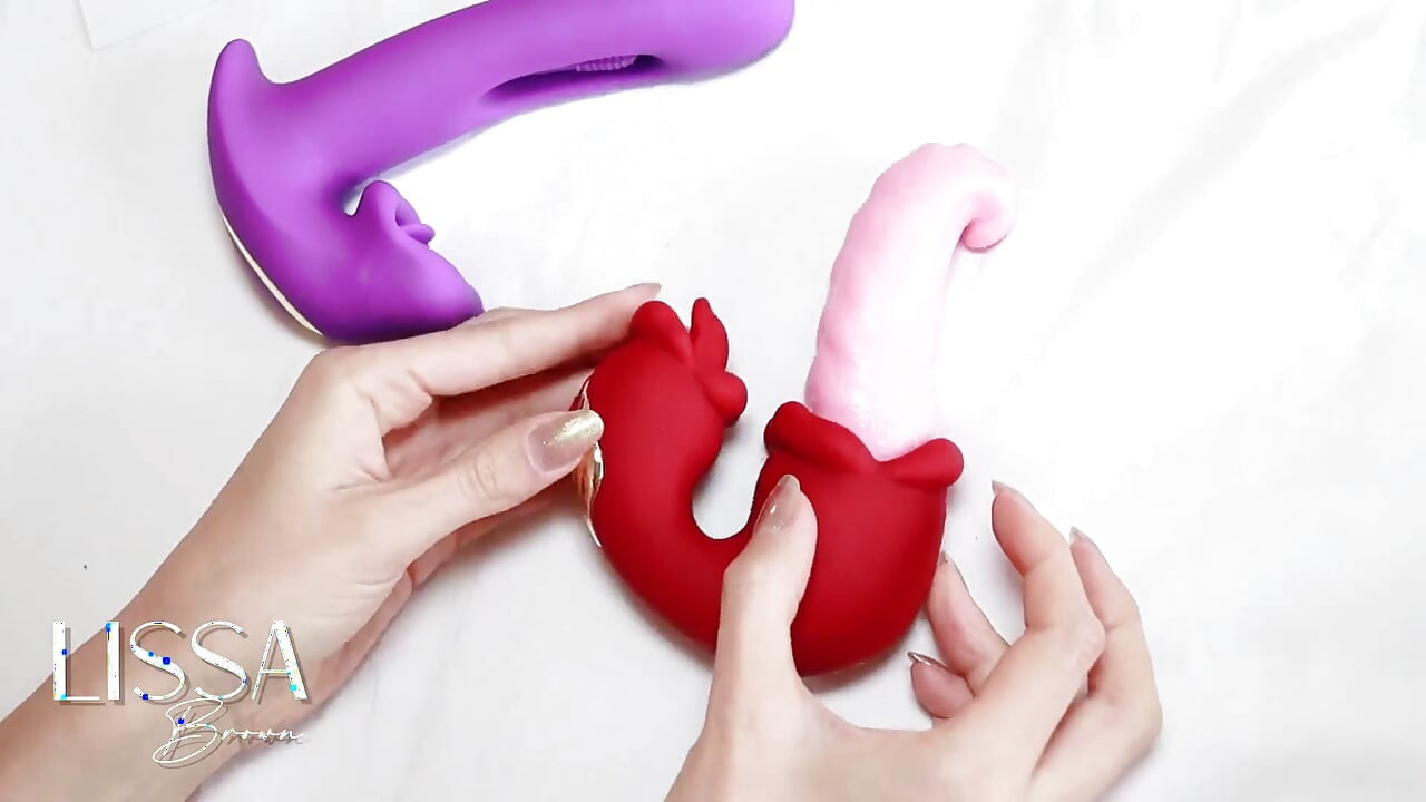 Two Squirts with Stepdaddy's Gift - Parte 1