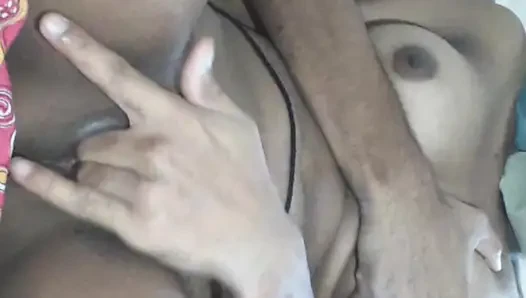 Bhabhi ne lund chusaa bahot maja aa gaya