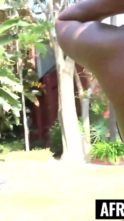 I ate this AMATEUR EBONY tourists pussy for lunch & made her cum all over my tongue | Clip 1