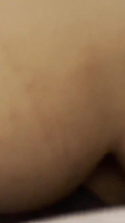 J’ai baisé une prof asiatique par la bouche et la chatte dans les toilettes de l’école. Réel, POV maison | Clip 1