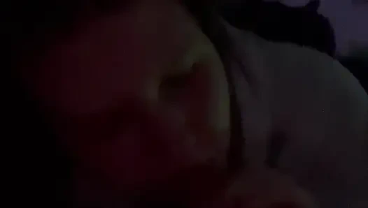 18-летний Ужасен Ночью