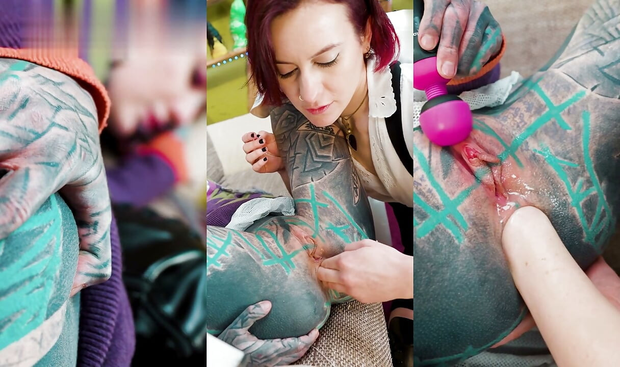 Tattooed Chick Gets Extreme Anal Fisting