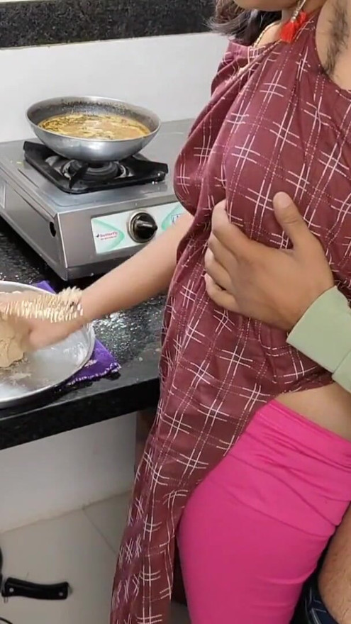 Komal said, the hair in my armpits has grown a lot. | Clip 1