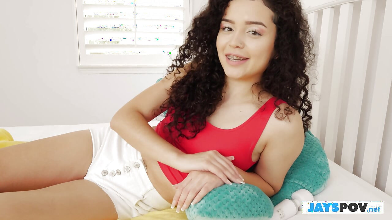 Welcoming Sexy Latina Thalia Diaz to Porn