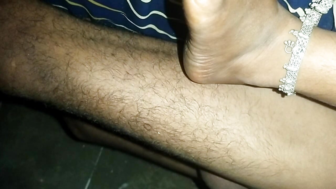 Deshi Bhabhi žestoki seks u spavaćoj sobi