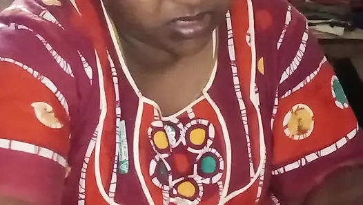 Wenn meine stieftante meine muschi fickt und dann ihre muschi spreizt und ihren finger bewegt