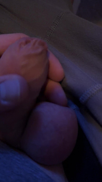 возбужденная в одиночестве