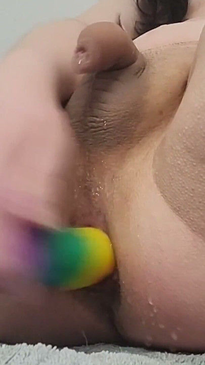 Close Up de uma garota trans bem esguichante | Clipe 1