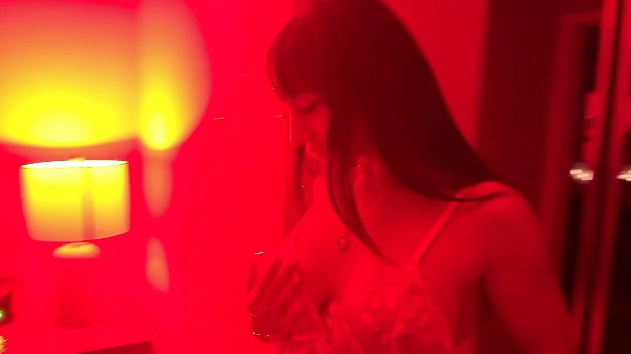 Aldatan Arap ateşli evli kadın Arap yarağını deniyor