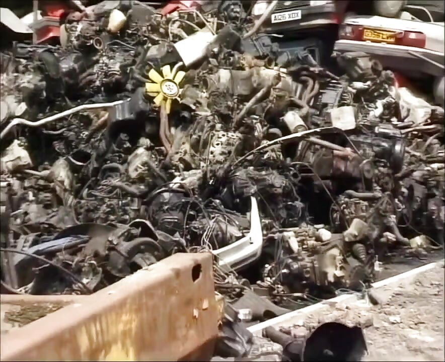 Big Omar's British Adventures Junkyard Babes (2002)