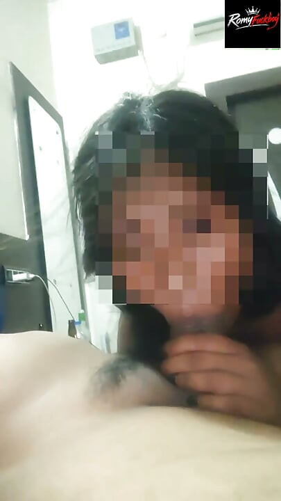 זוג דסי צעיר נשוי טרי מקיים סקס לוהט בלילה - דיבורים מלוכלכים בהינדי