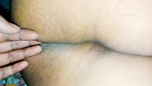 Ateşli desi vücut amcık masajı