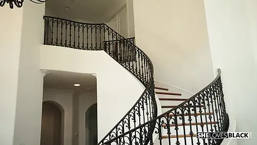 POV-fick mit schönem BBC-liebenden küken jena larose